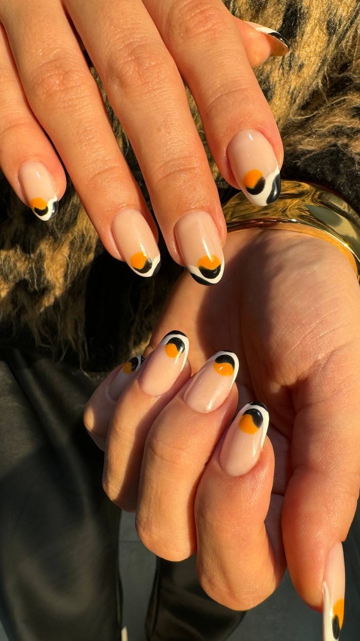 خدمات ناخن سالن ندا بیات